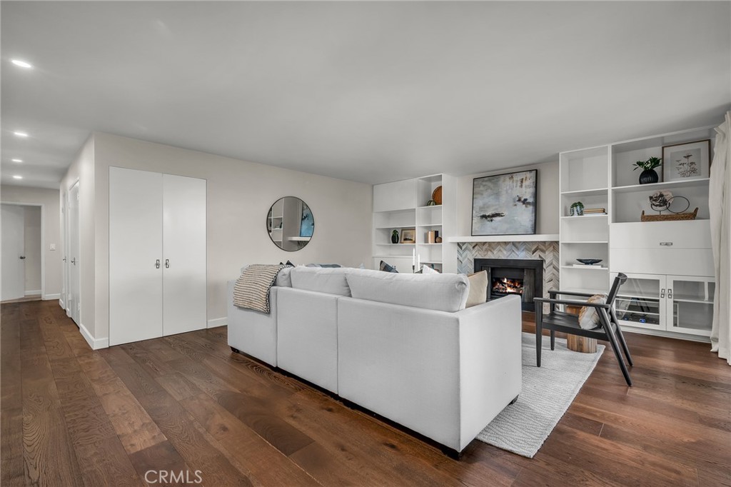 MLS #SB25279227 image #3