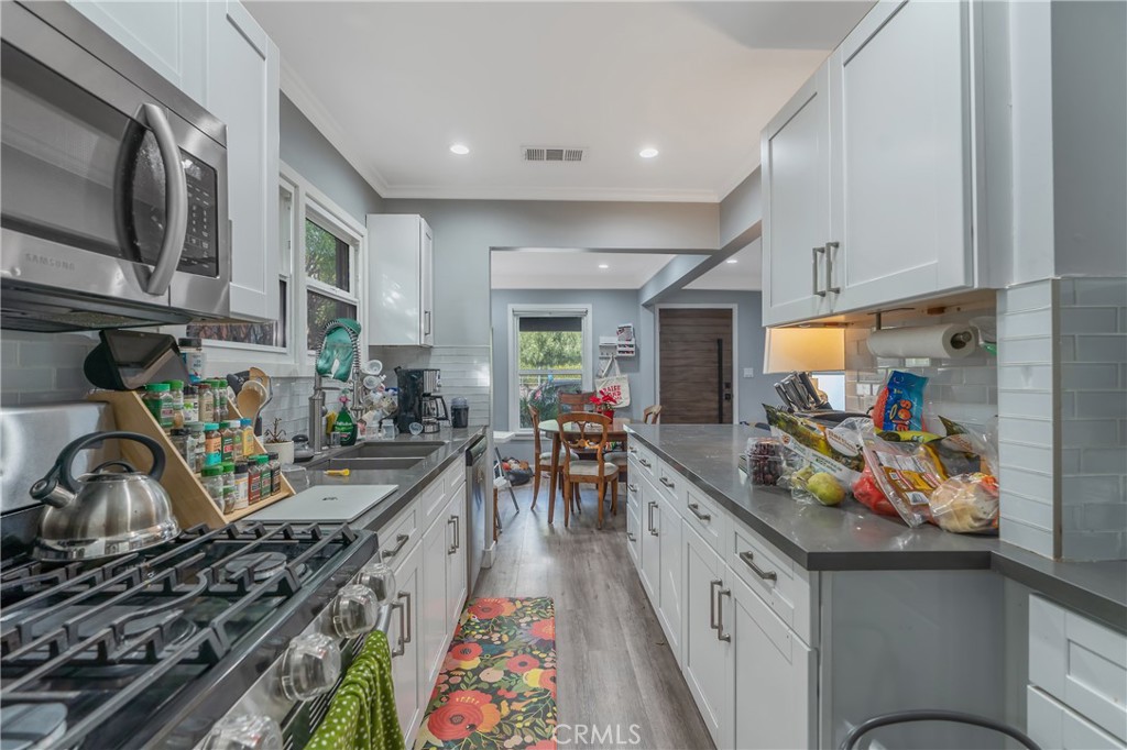 MLS #SB25280234 image #12