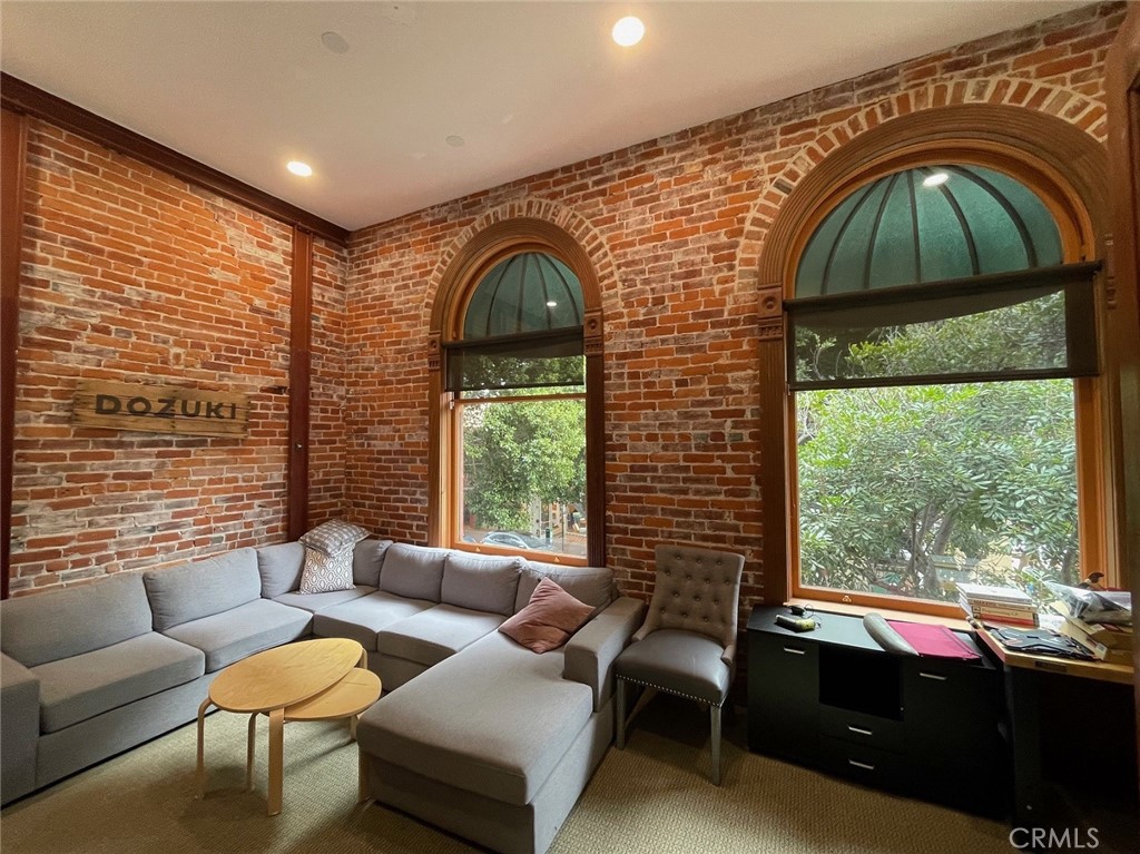 MLS #SC24013171 image #0