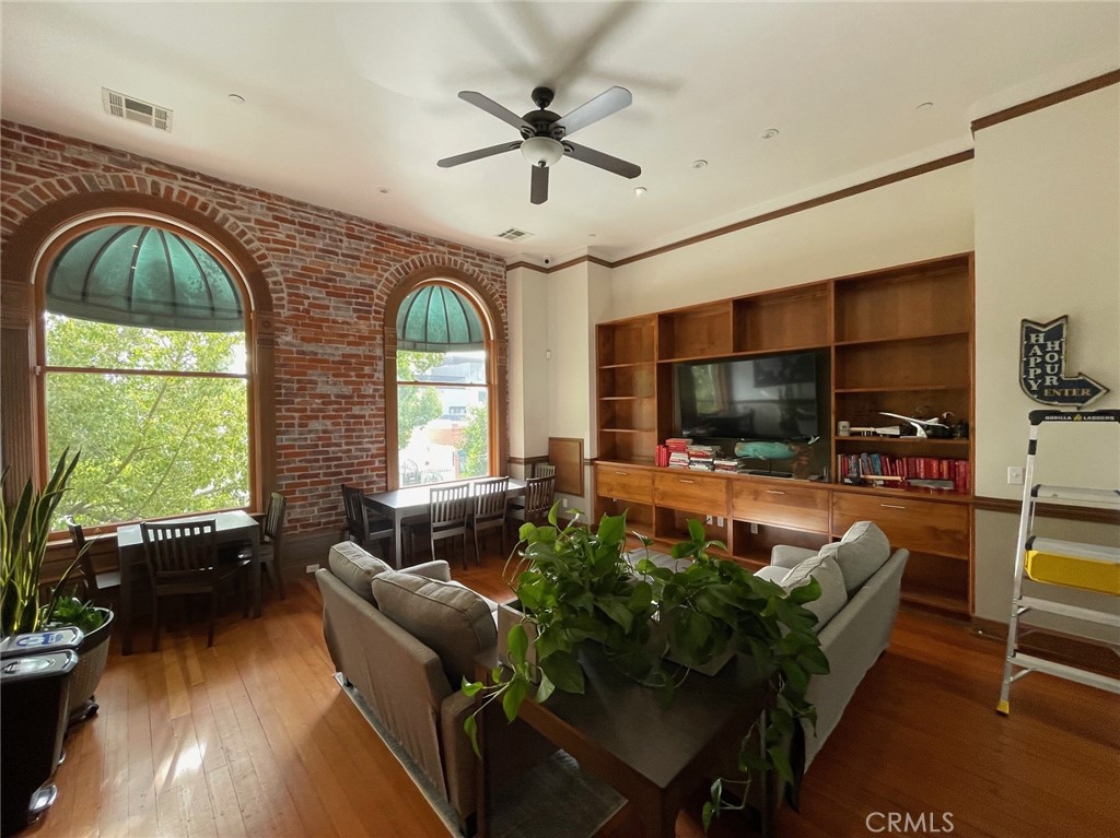 MLS #SC24013171 image #2