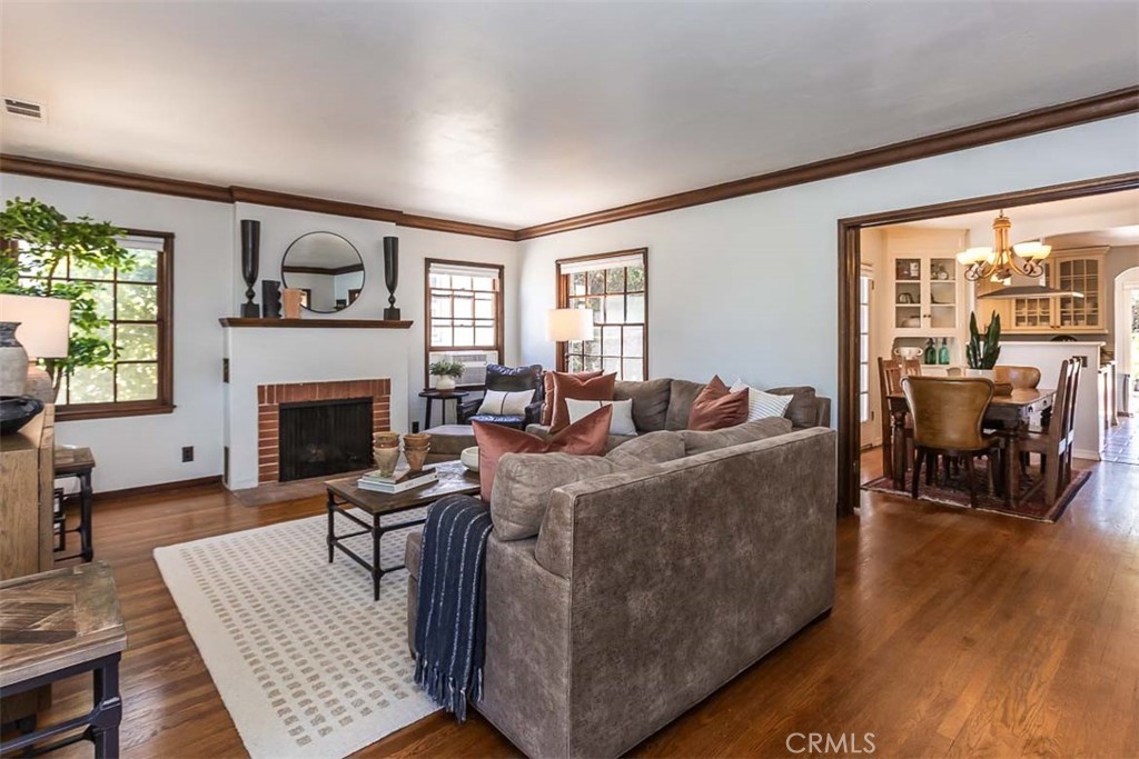 MLS #SC25108233 image #5