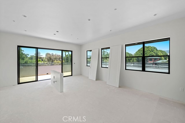 MLS #SC25143828 image #2