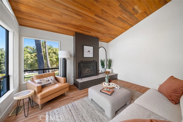 MLS #SC25251393 image #9