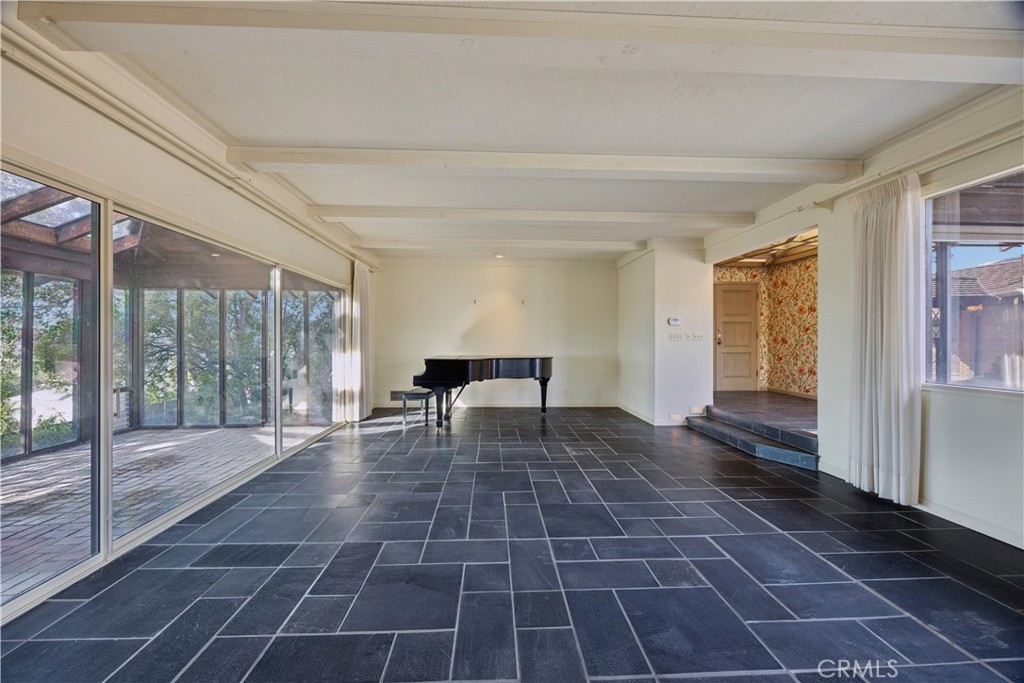 MLS #SC25262388 image #3