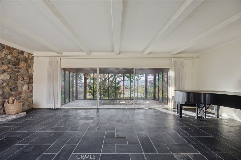 MLS #SC25262388 image #4