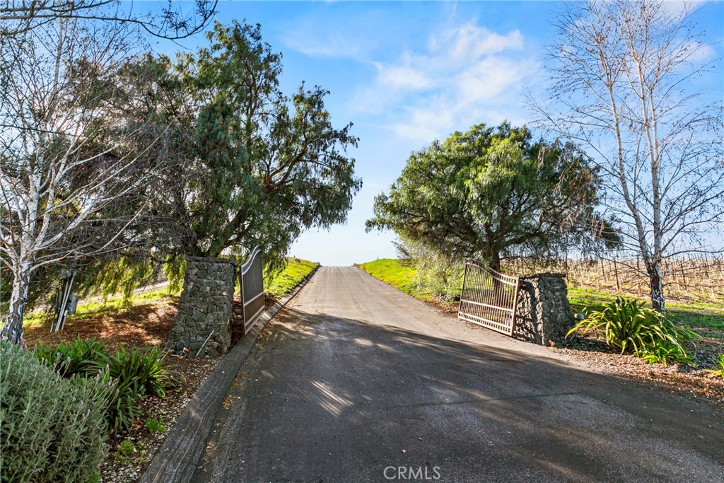 MLS #SC25279324 image #1