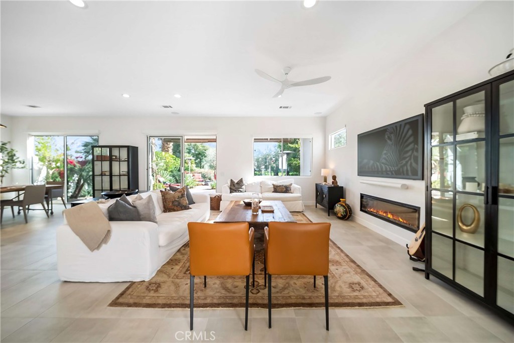 MLS #SR25006081 image #8