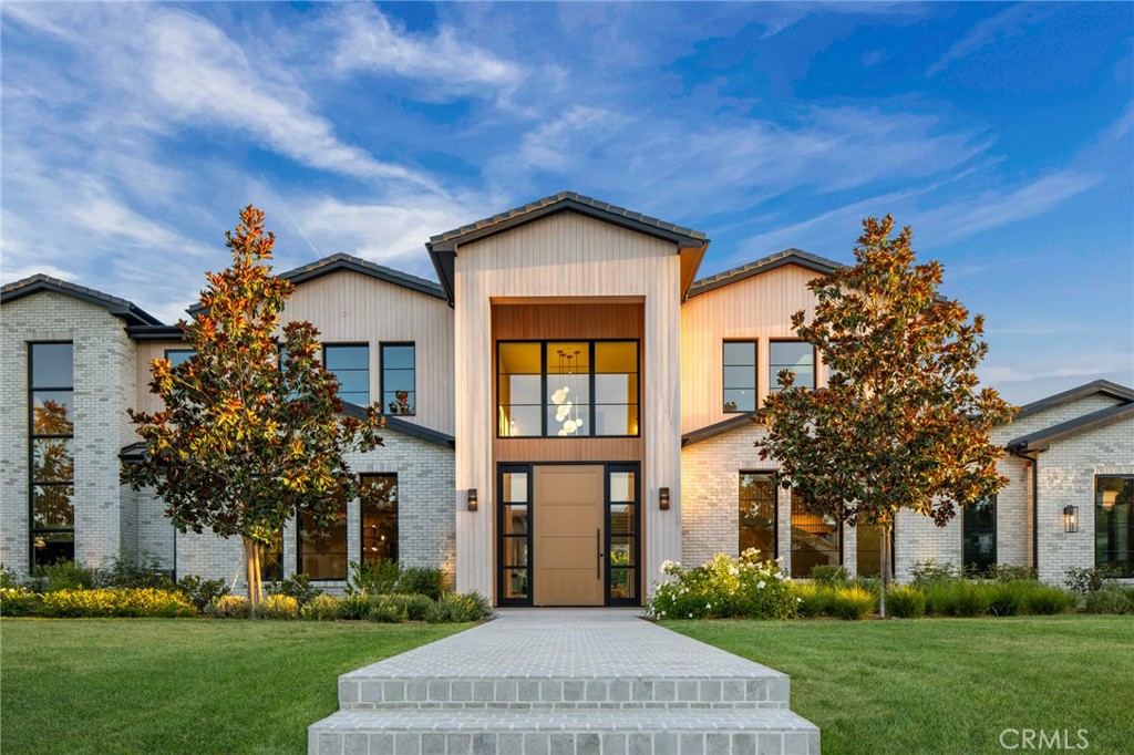 MLS #SR25007297 image #2