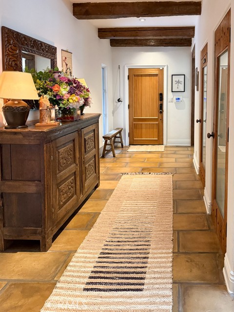 MLS #SR25009133 img 4