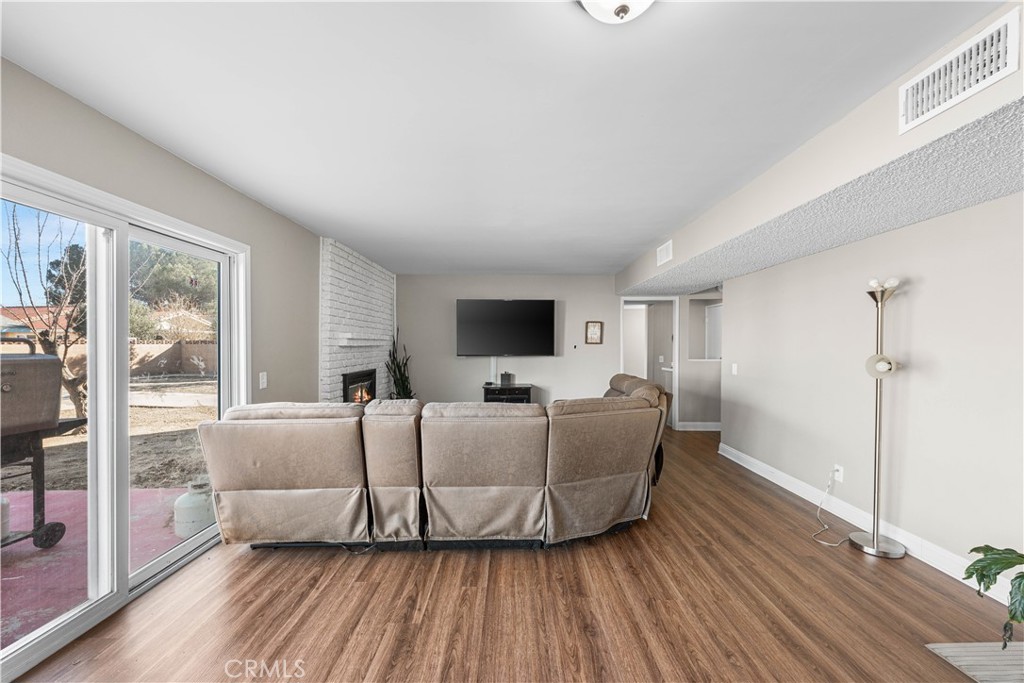 MLS #SR25009679 image #13