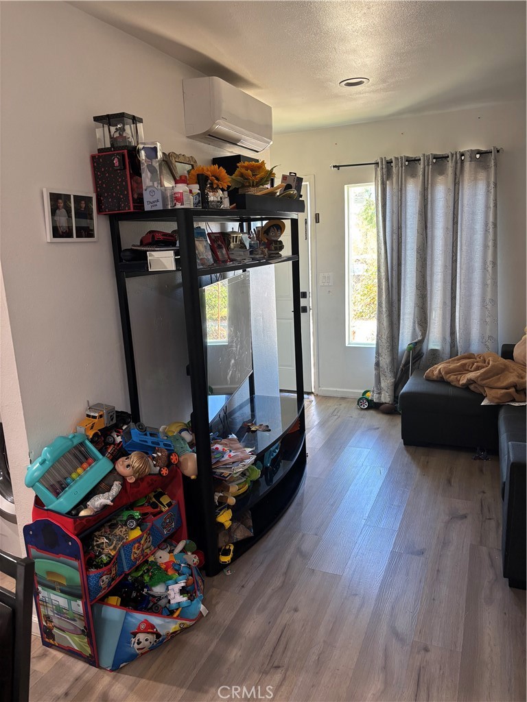 MLS #SR25022047 image #25