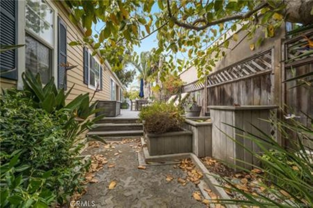 MLS #SR25033354 image #11