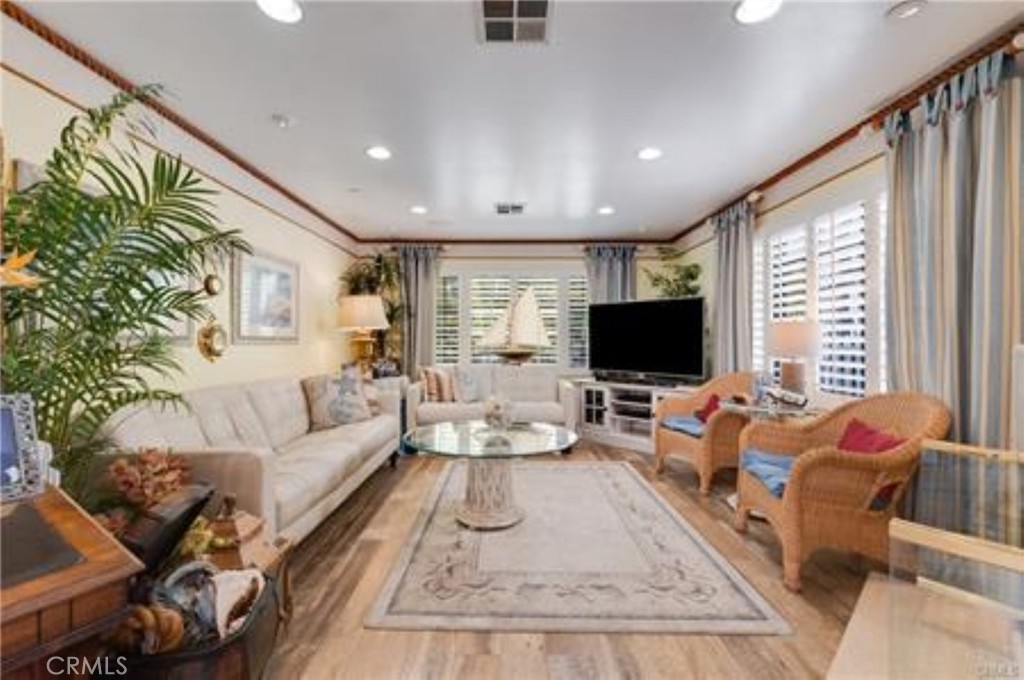 MLS #SR25033354 image #13