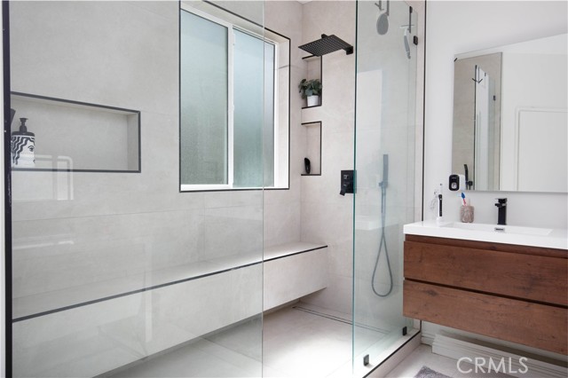 MLS #SR25041692 image #0