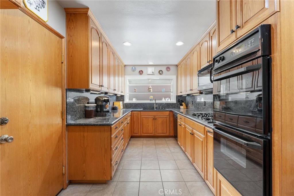 MLS #SR25042152 image #8