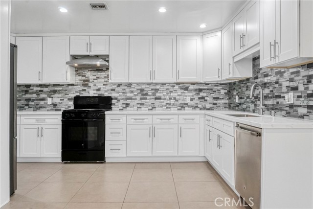 MLS #SR25042418 image #15