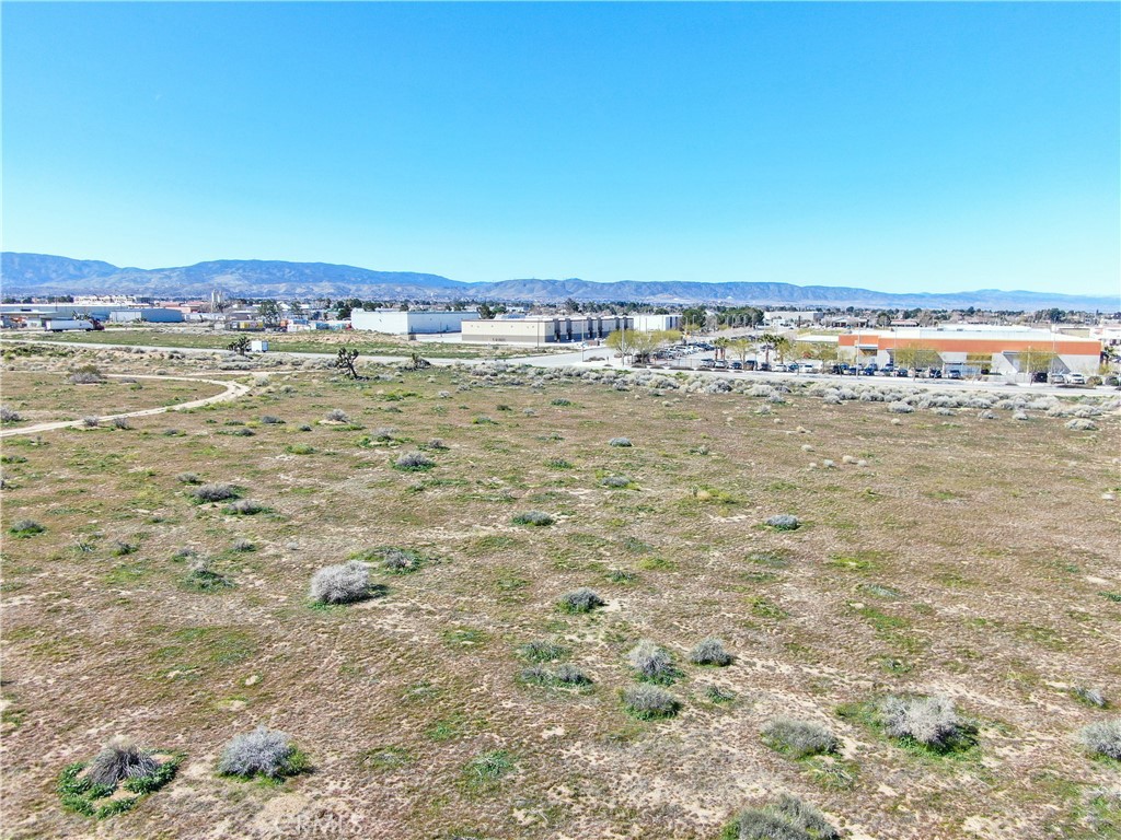 MLS #SR25043088 image #8