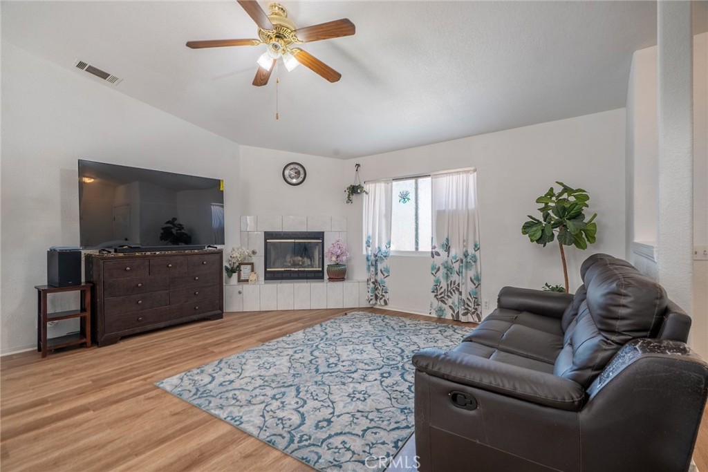 MLS #SR25058041 image #5