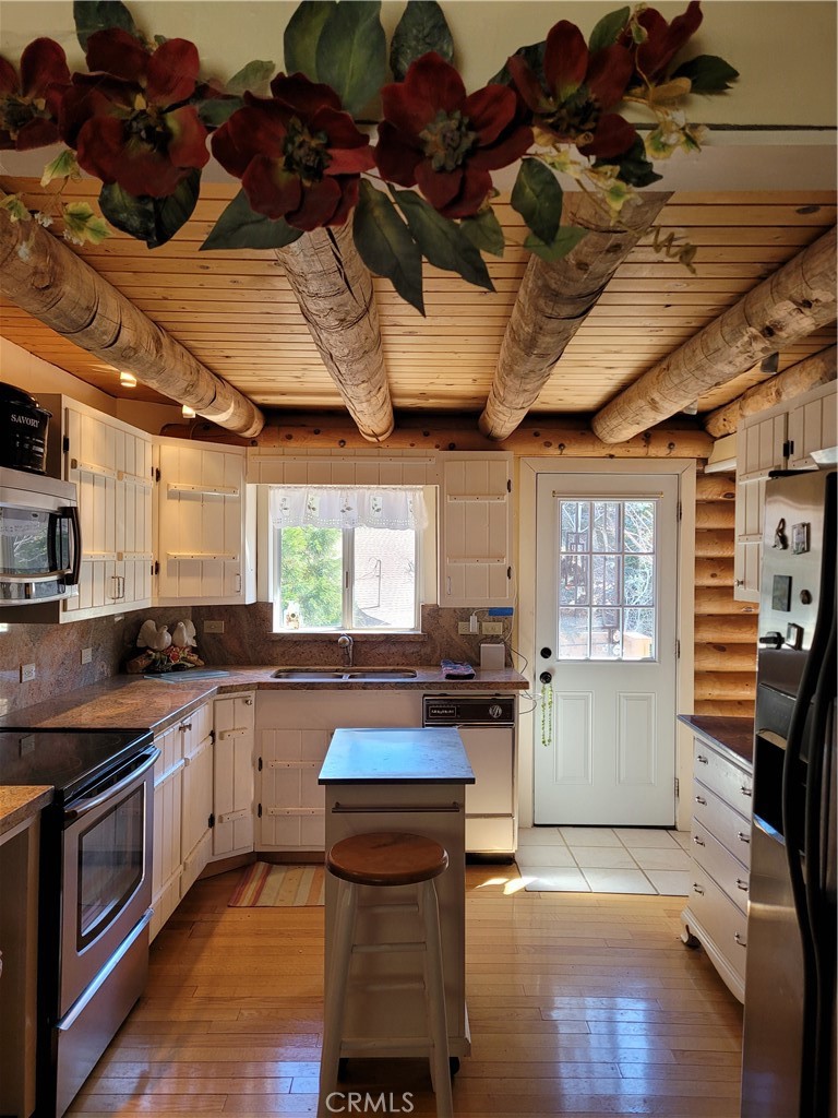 MLS #SR25058659 image #12