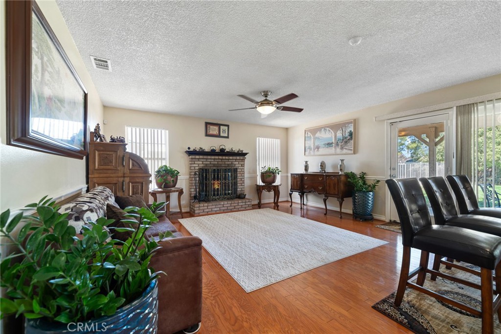 MLS #SR25061652 image #10