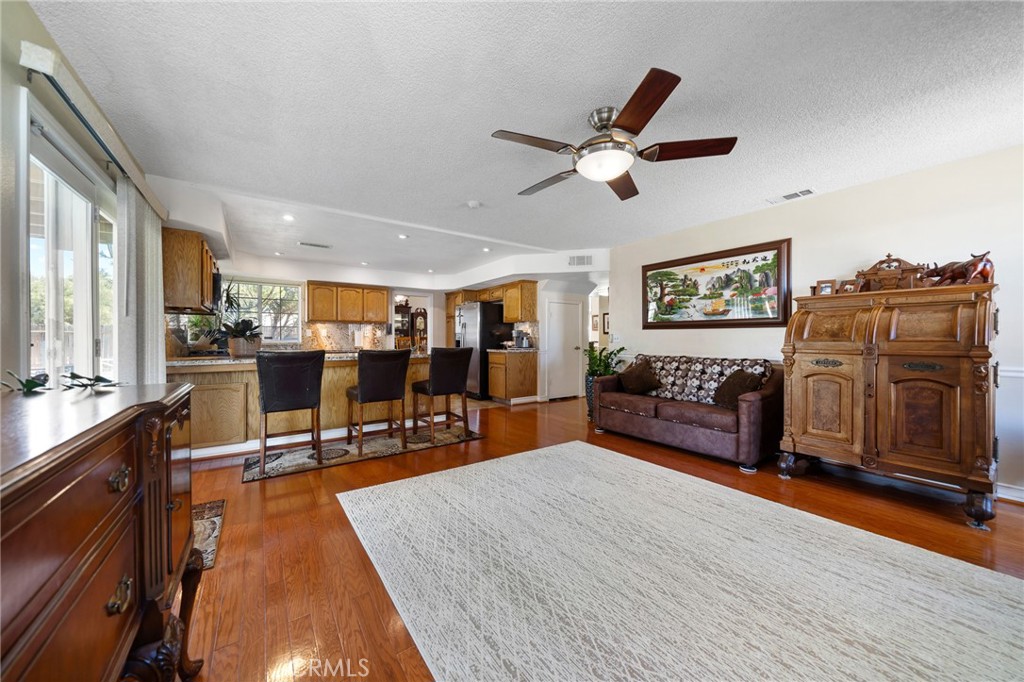 MLS #SR25061652 image #11