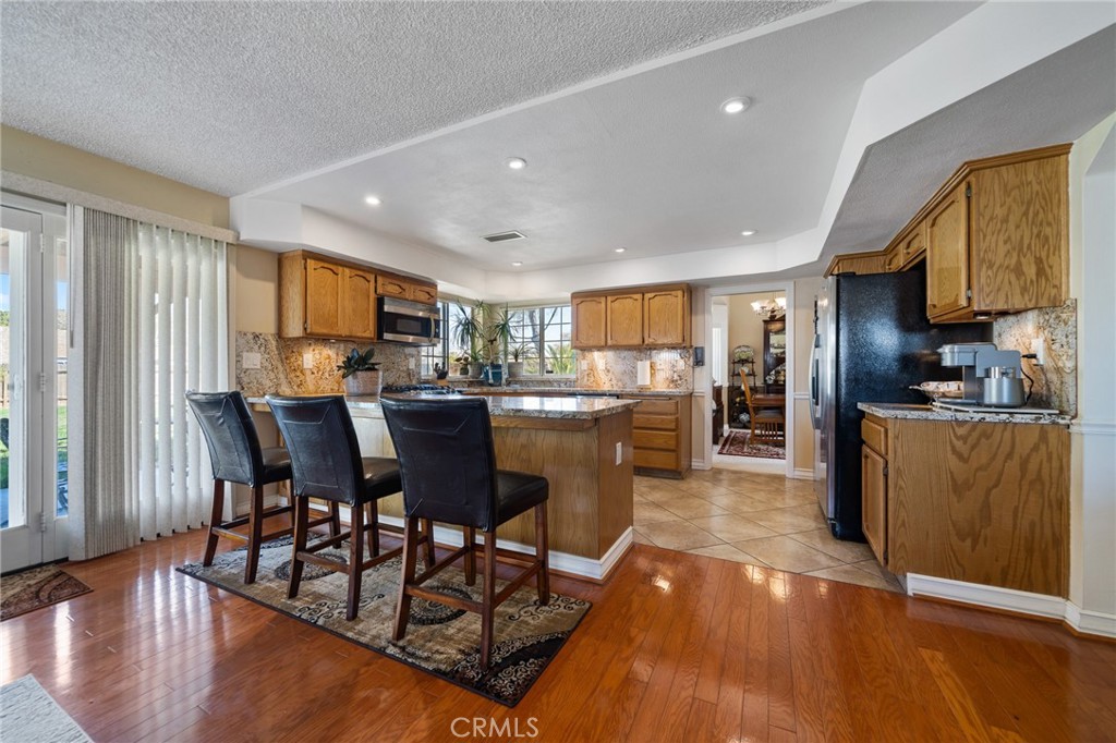 MLS #SR25061652 image #8