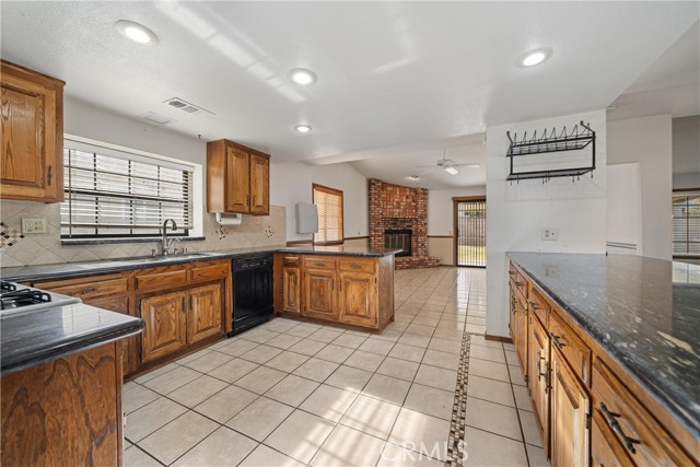 MLS #SR25067487 image #8