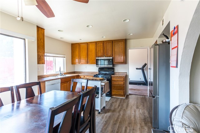 MLS #SR25068100 image #8