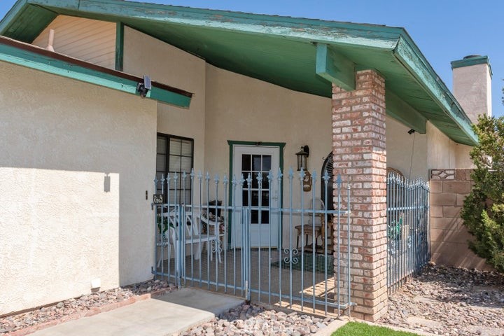 MLS #SR25068374 image #2