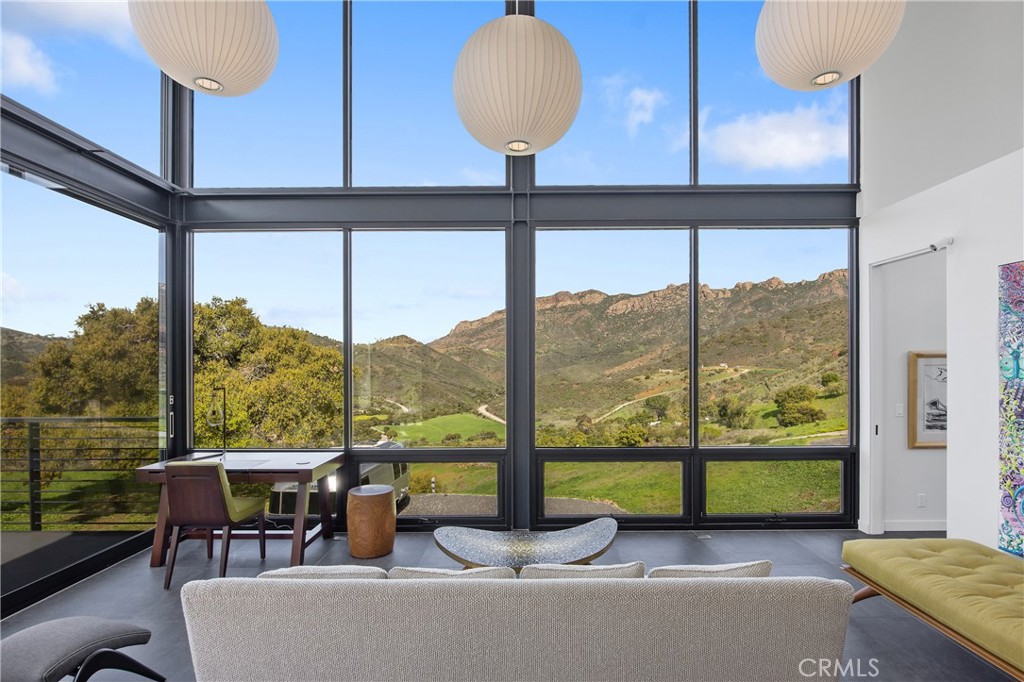 MLS #SR25072556 image #9