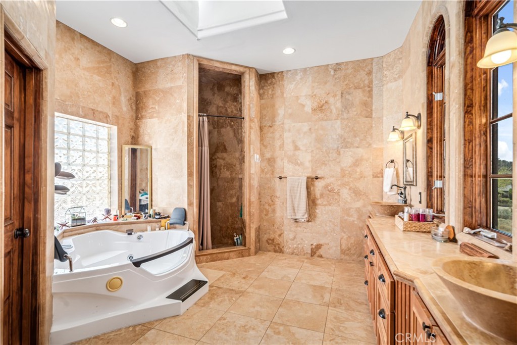 MLS #SR25081982 image #25