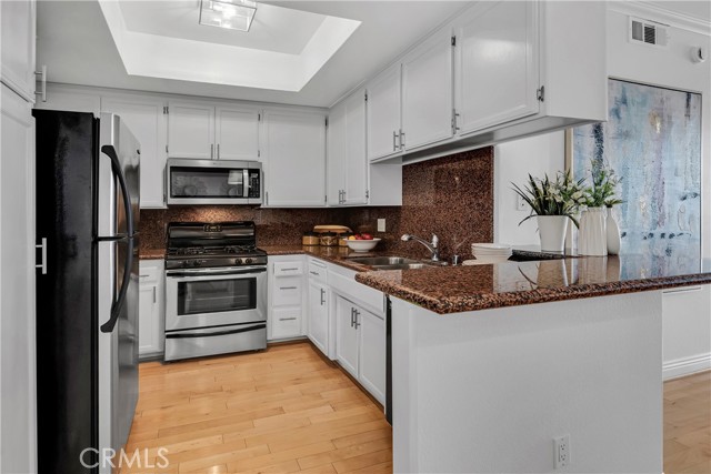 MLS #SR25088428 image #6