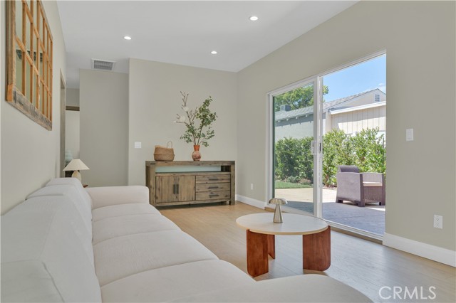 MLS #SR25089112 image #2