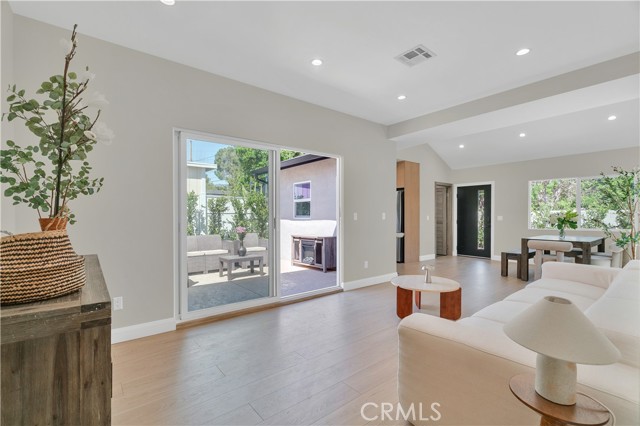 MLS #SR25089112 image #3