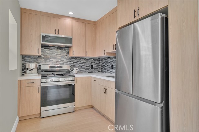 MLS #SR25089112 image #8