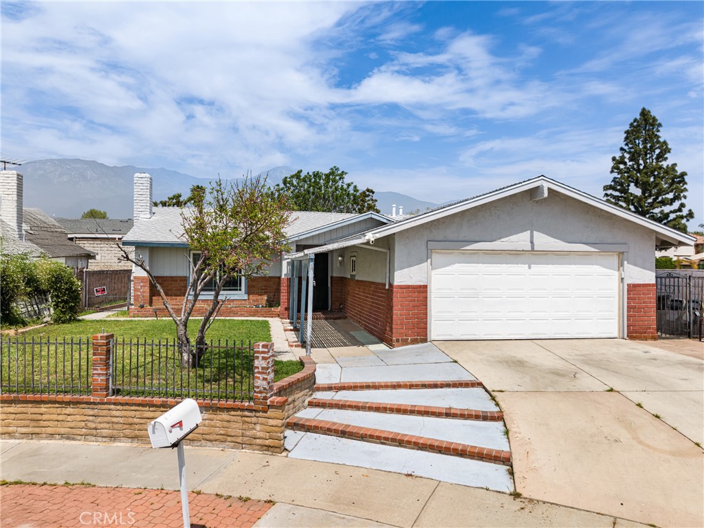 MLS #SR25092021 image #1