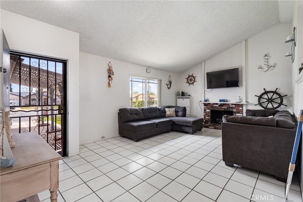 MLS #SR25092021 image #5