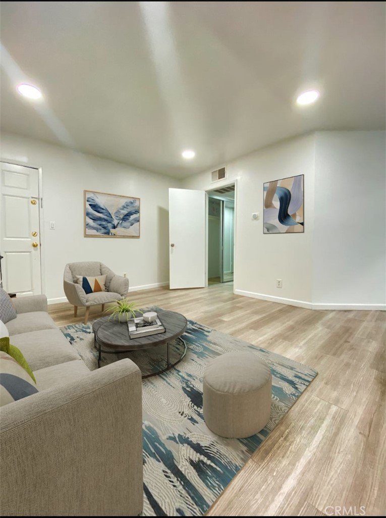 MLS #SR25092876 image #4