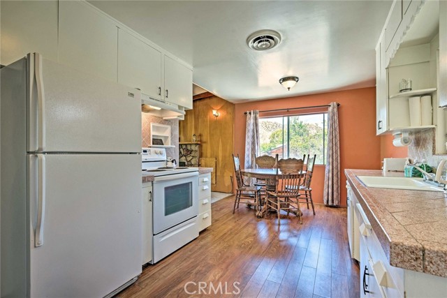 MLS #SR25093189 image #5