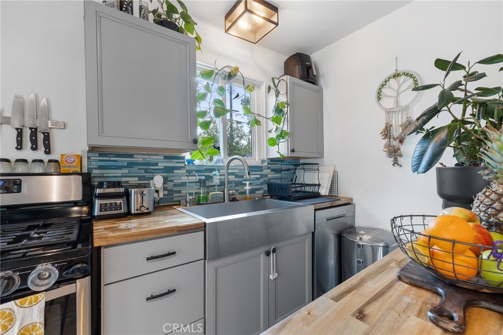 MLS #SR25093963 image #8