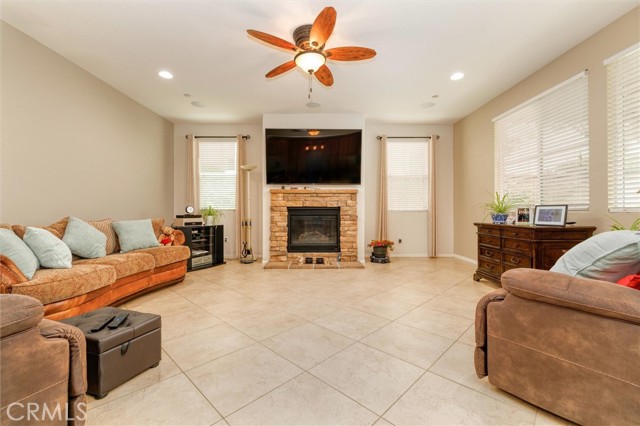 MLS #SR25094305 image #5