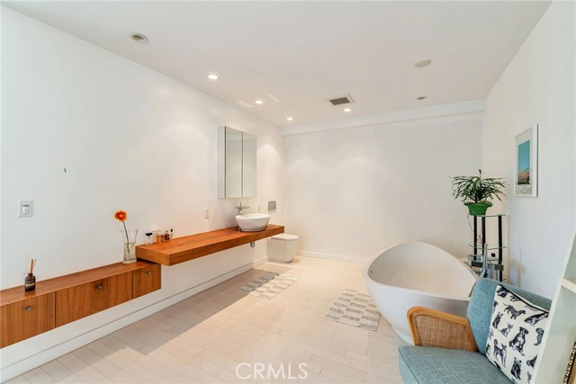 MLS #SR25095429 image #11