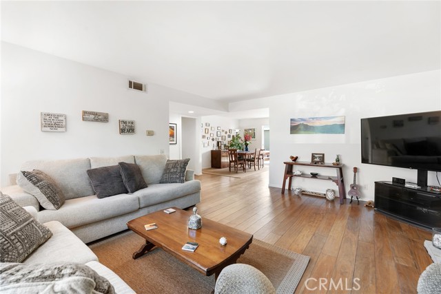 MLS #SR25095698 image #9