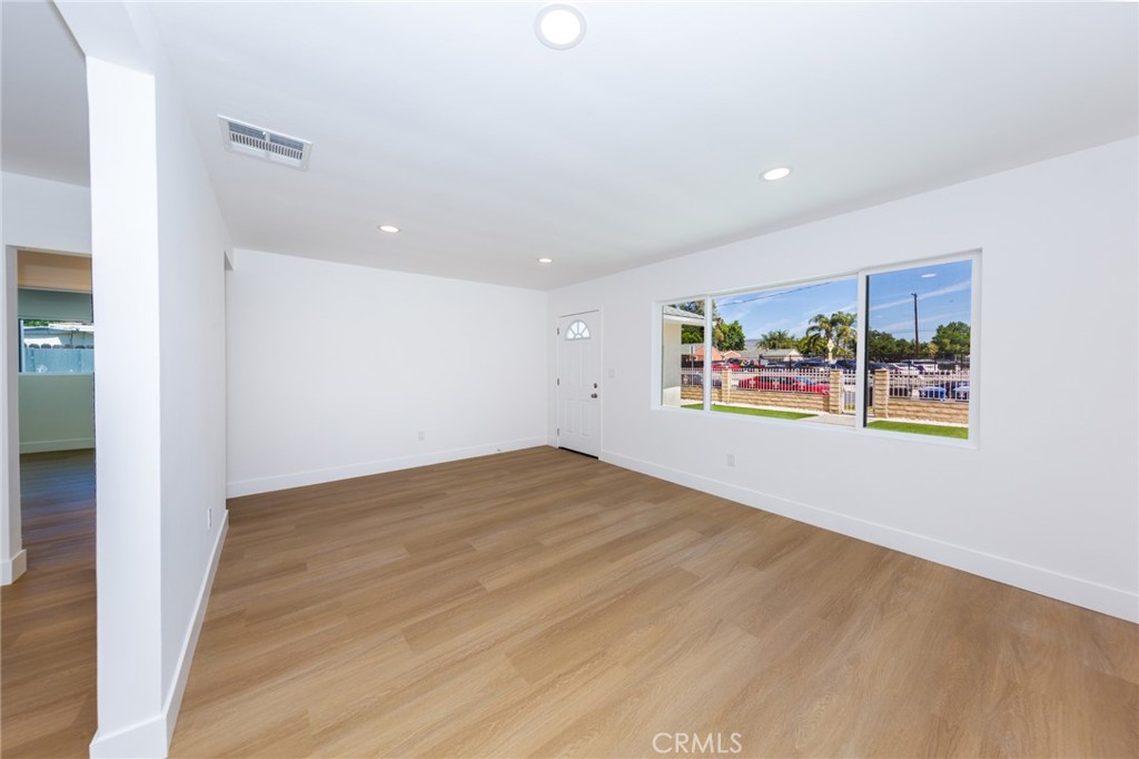 MLS #SR25096485 image #1