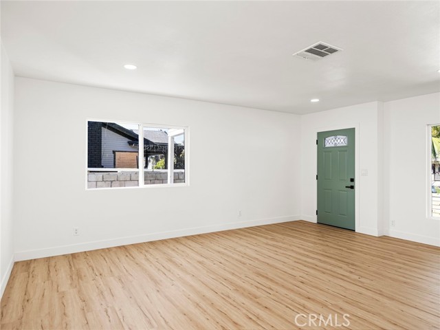 MLS #SR25097061 image #5