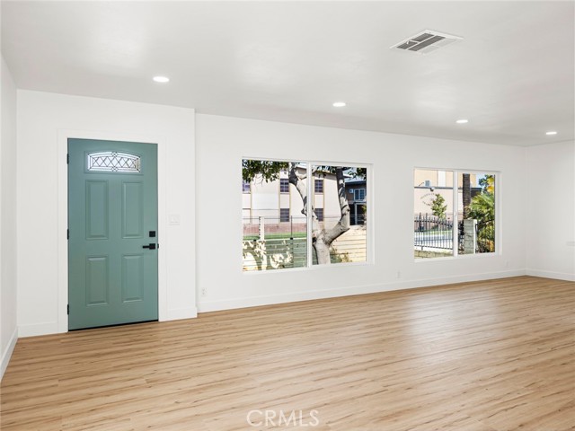 MLS #SR25097061 image #6