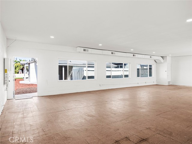 MLS #SR25097061 image #8