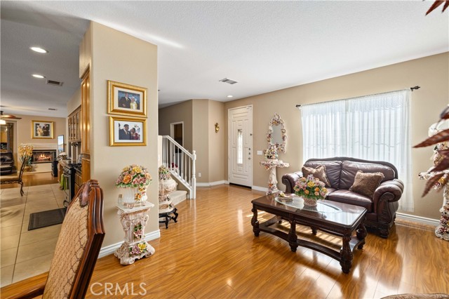 MLS #SR25099475 image #3