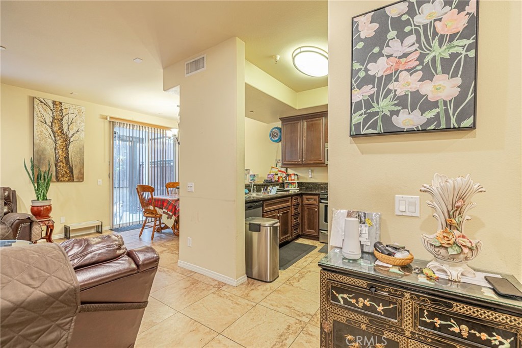 MLS #SR25099778 image #5