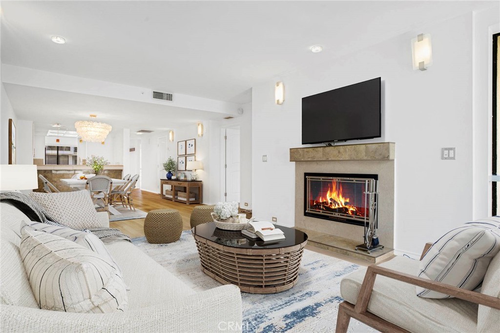 MLS #SR25100701 image #5